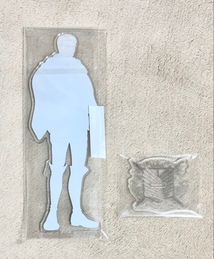 進撃の巨人　エルヴィン　アクリルスタンド　決戦前夜　M
