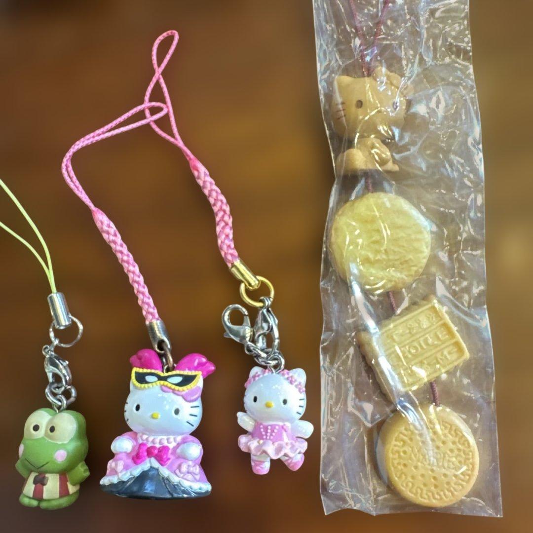 A*7様 サンリオ　ハローキティ　根付け　ストラップ　平成レトロ