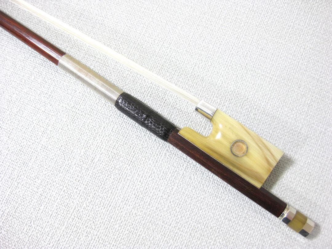 【銀水牛チェコ製】 Lubos Odlas 10ZG バイオリン弓 4/4