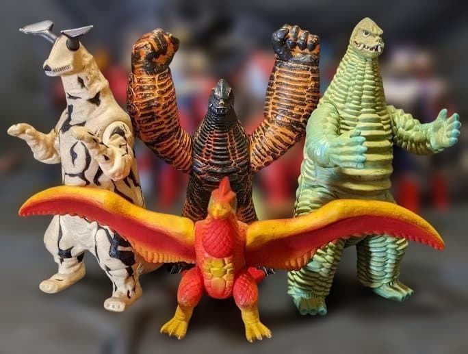 大怪獣バトル＆ウルトラ銀河伝説（バンダイ）ソフビフィギュア28体セット