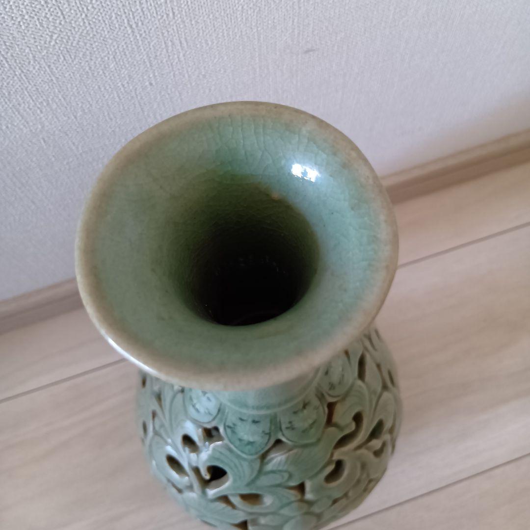青磁透刻二重花瓶 東谷崔桂昊作☆花模様透かし彫り☆韓国工芸・陶芸☆緑色 陶器