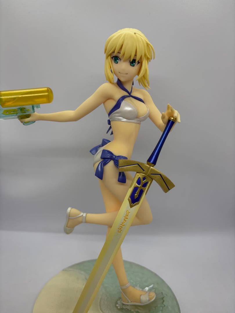 Fate アルトリア　水着　フィギュア