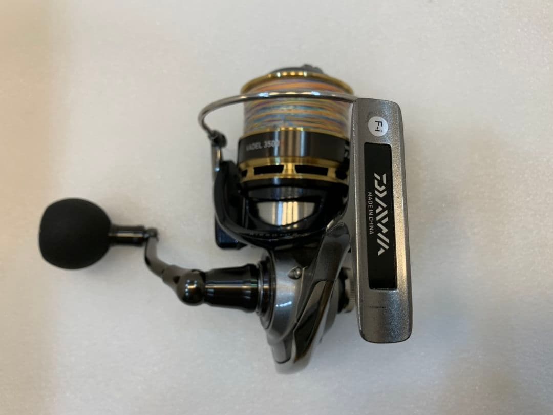 ダイワ　スピニングリール　15ヴァデル 3500H