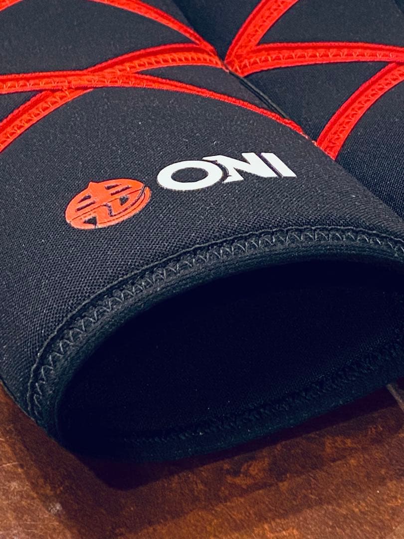 ONI 鬼　ニースリーブ Mサイズ