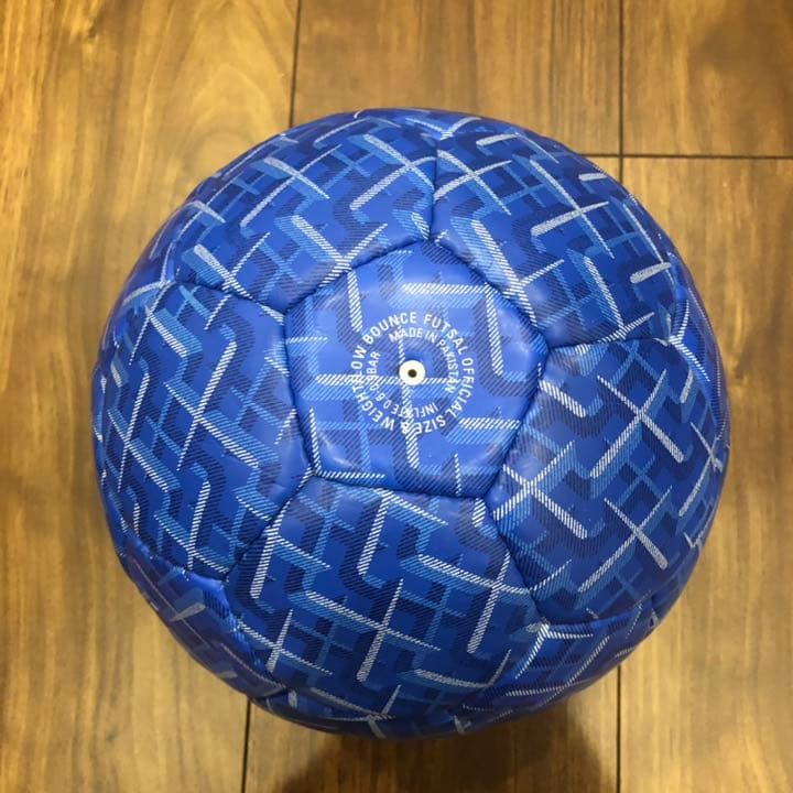 KAWS Originalfake フットサルボール　カウズ　オリジナルフェイク