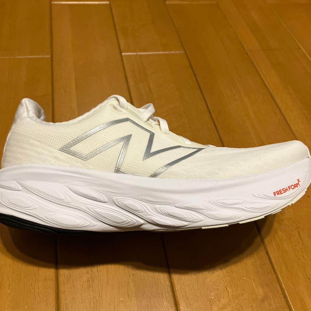 New Balance 1080 V14ホワイト 25.5