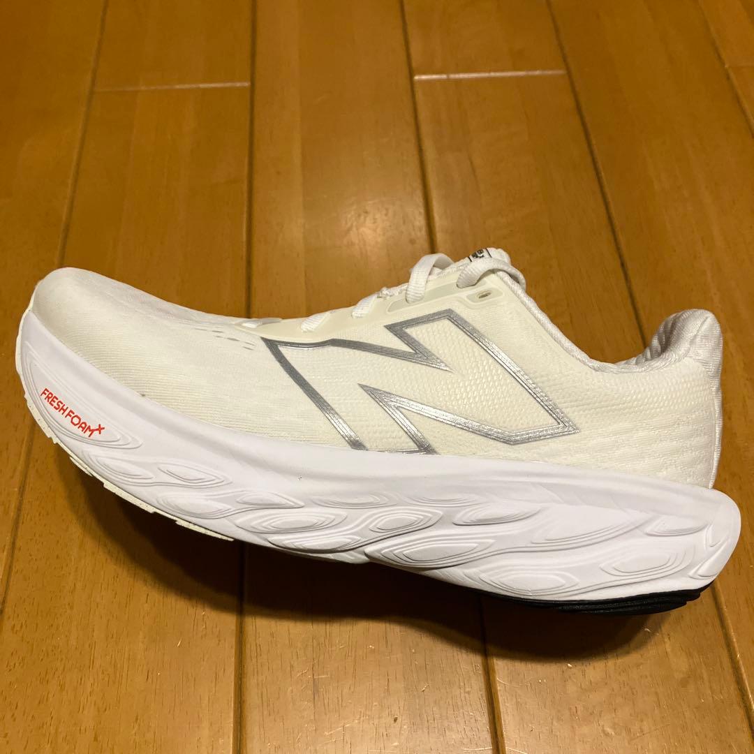 New Balance 1080 V14ホワイト 25.5