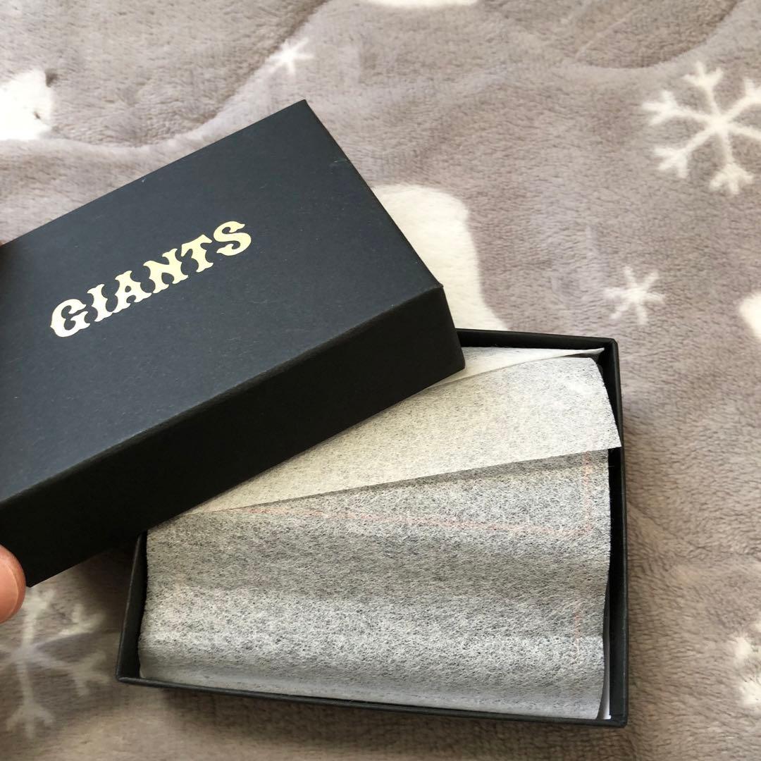 新品　GIANTS オレンジ腕時計　コンパクトウォレット　メモ入り缶ケース
