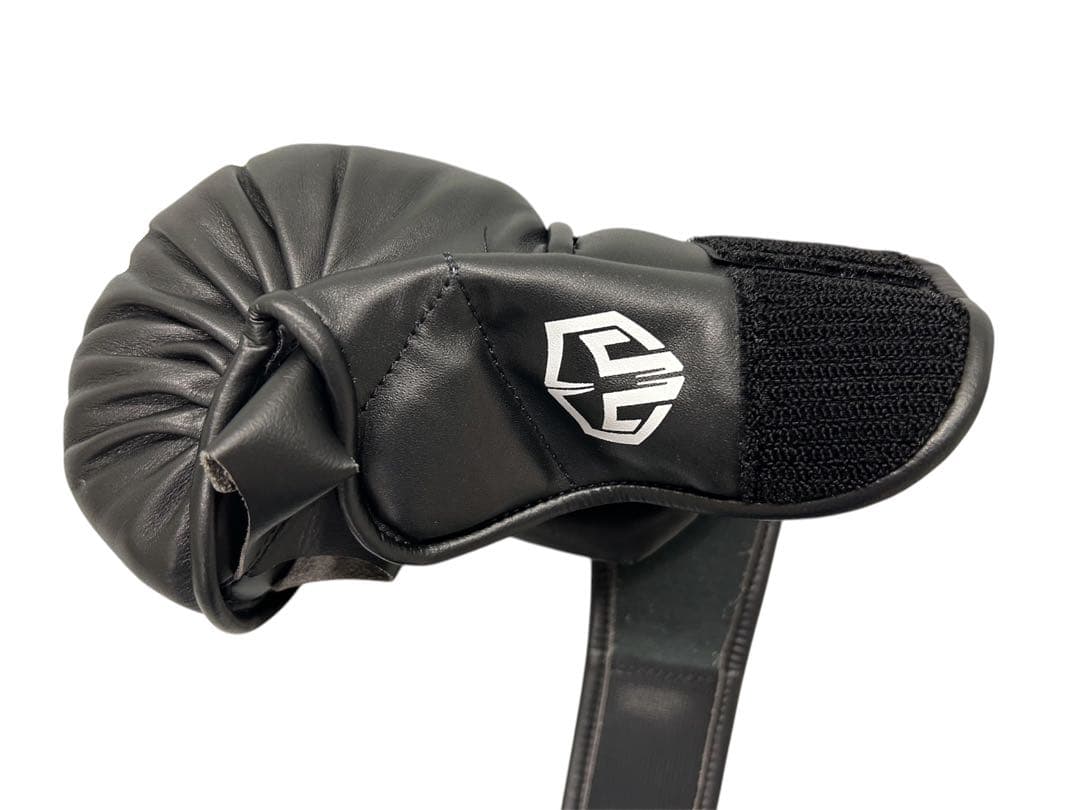 GRIT MMA SPARRING GLOVES 少し大きめのグローブです！