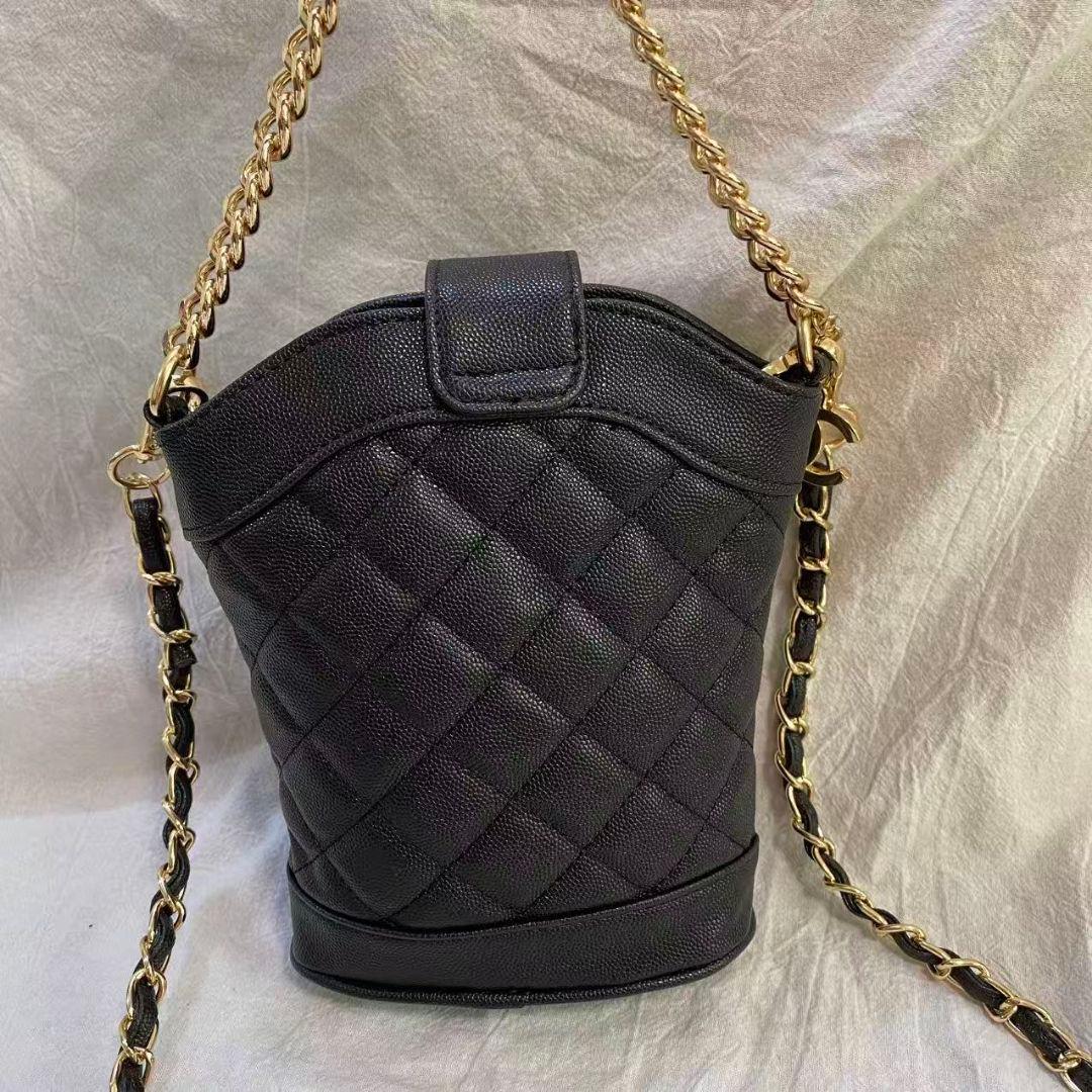 CHANEL 黒ノベルティ キルティング ショルダーバッグ 2way