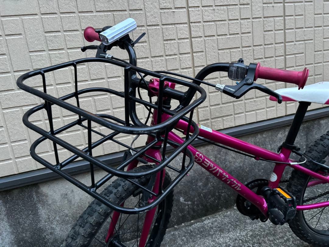 美品ヨツバサイクル 20インチ カゴ付 クリスタルピンク 軽量 横浜市直接引取