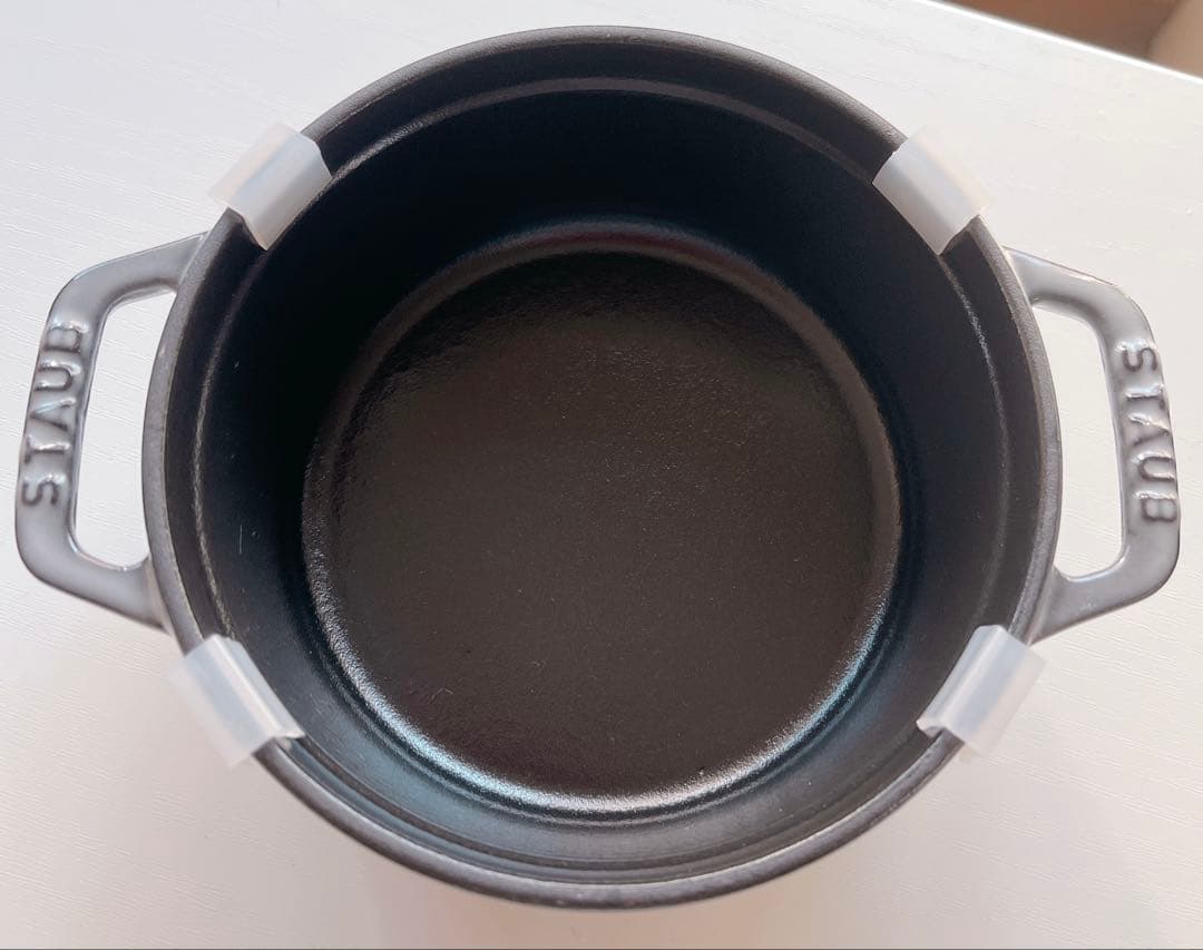 さ*ん様 STAUB LA COCOTTE ラウンド12cmグレー