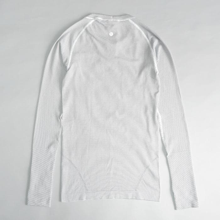 未使用品 lululemon Swifty Tech LS Crew size4