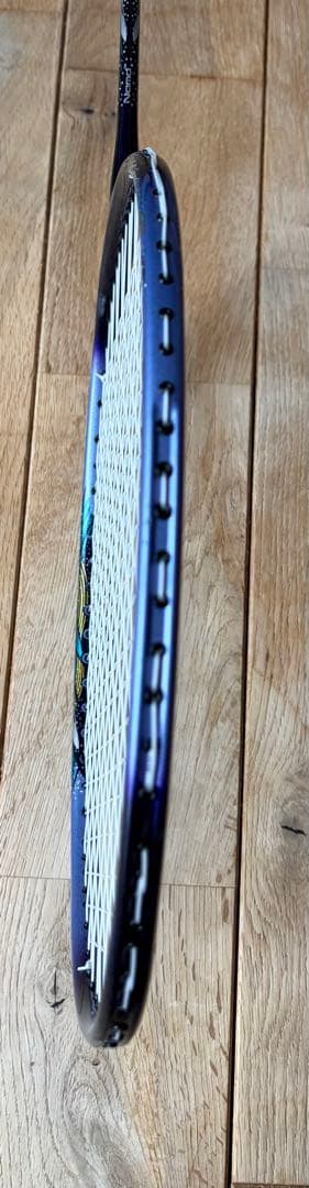 ヨネックスバドミントンラケット　アストロクス55A