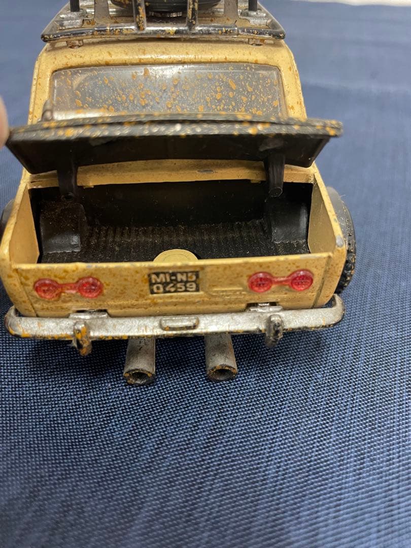 イタリア　S7 FIAT 128 POLITOUS SCALA1/25
