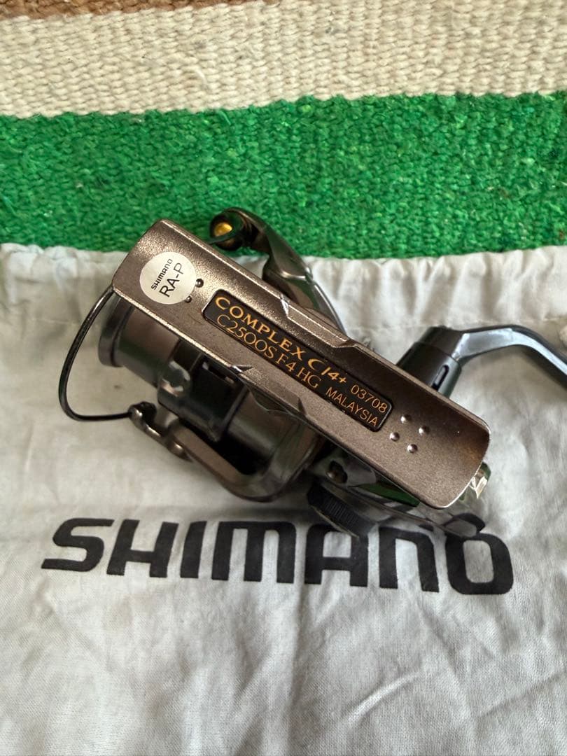SHIMANO COMPLEX ci4+ C2500 F4 HGスピニングリール