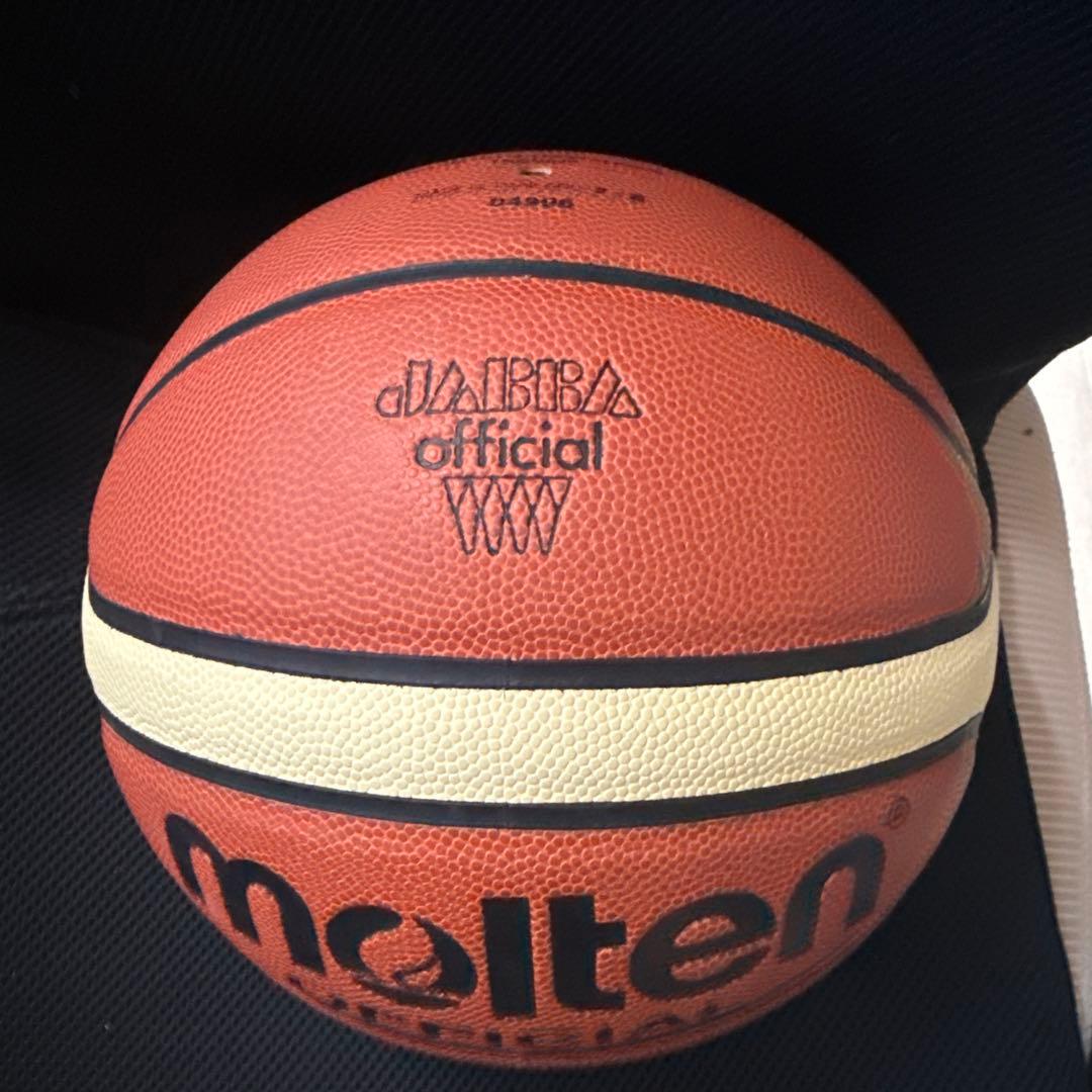 molten 公式バスケットボール FIBA