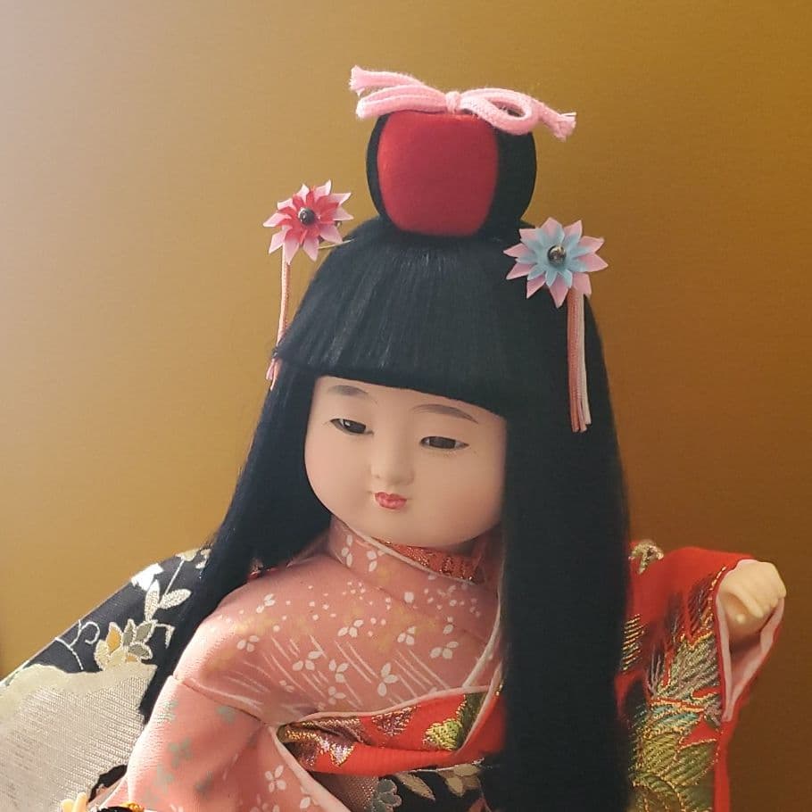 日本人形