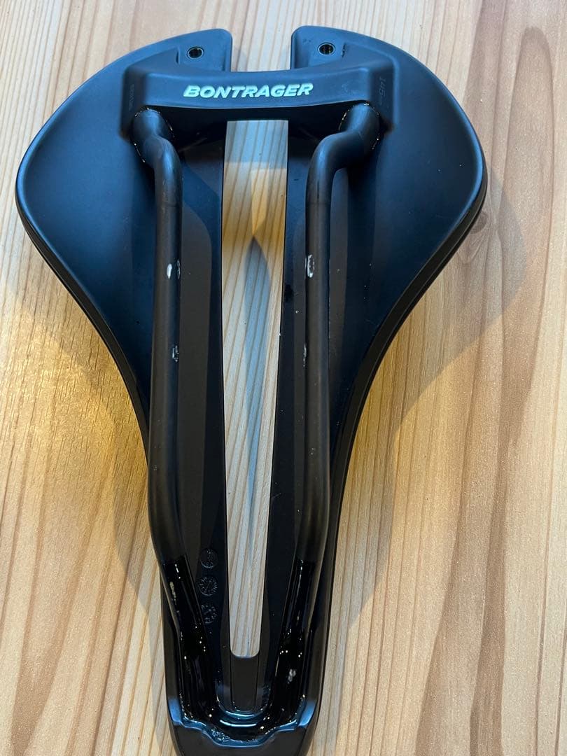 Bontrager Aeolus Pro サドル 25 0mm x 145mm