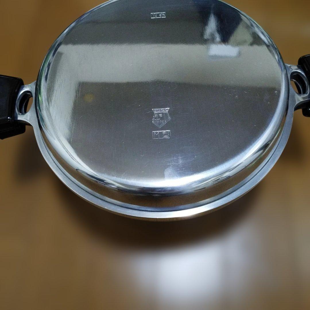 ムスイ　無水鍋　KING　М型