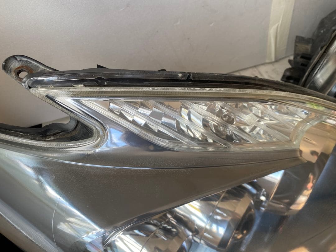 プリウス30系 純正ヘッドライト 左右セット ZVW30 LED/HID