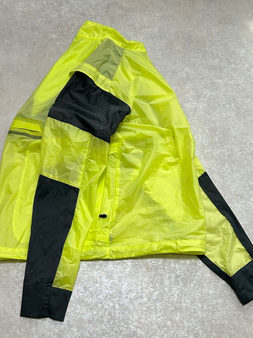 未使用級 Nike Golf 蛍光イエロー ジャケット M ウインドジャケット