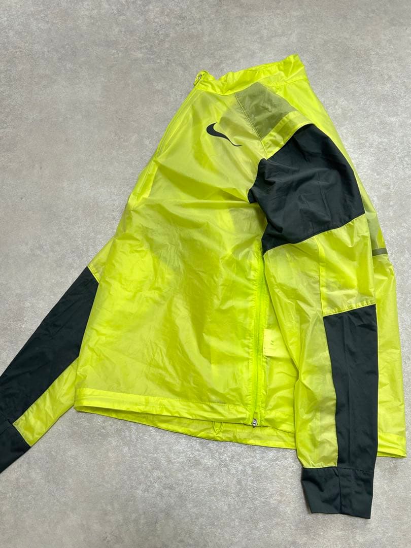 未使用級 Nike Golf 蛍光イエロー ジャケット M ウインドジャケット