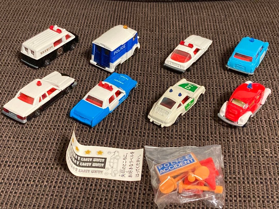 トミカ 世界のポリスカーセット クラウン キャデラック ミニクーパー 等 日本製