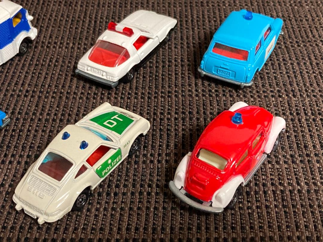 トミカ 世界のポリスカーセット クラウン キャデラック ミニクーパー 等 日本製