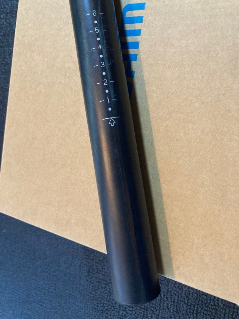 TNI LW168 シートポスト　φ27.2 400mm