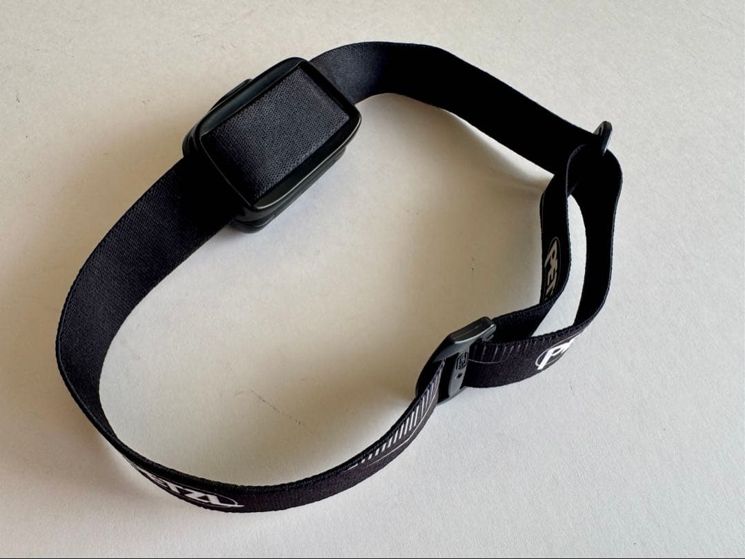 【PETZL ACTIK CORE ヘッドランプ ブラック】