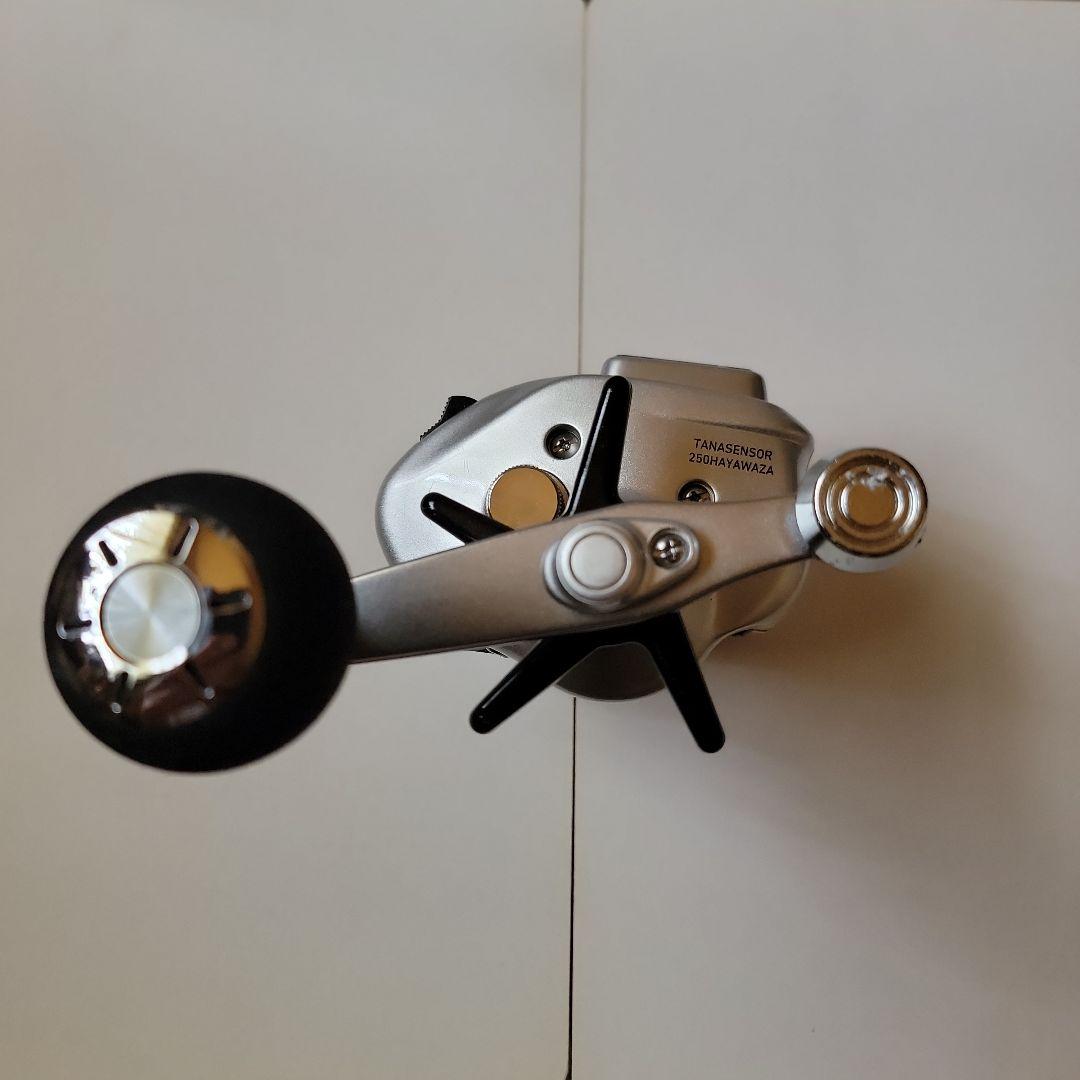 Daiwa TANASENSOR 250 リール