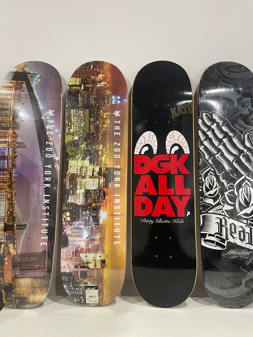 DISSIZIT! FuckGirlスケボーデッキ SkateboardDeck