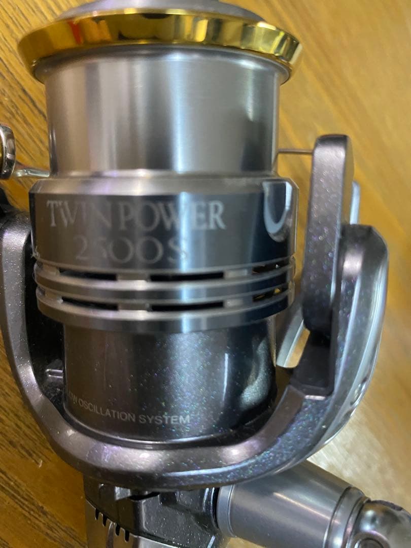 中古美品　シマノ08ツインパワー2500S
