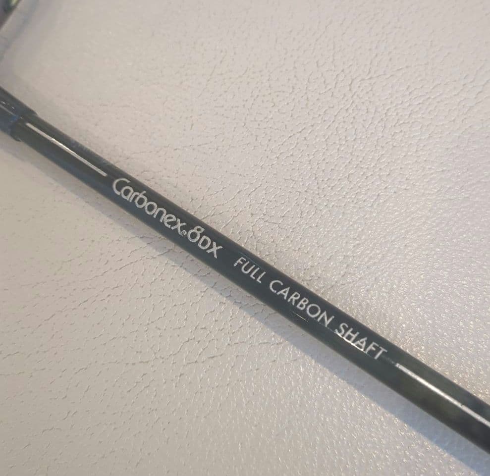 Carbonex8DX　Full CARBON SHAFT　バドミントンラケット