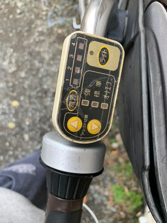 ブリジストン電動自転車❤赤色❤後ろ乗せも赤❤