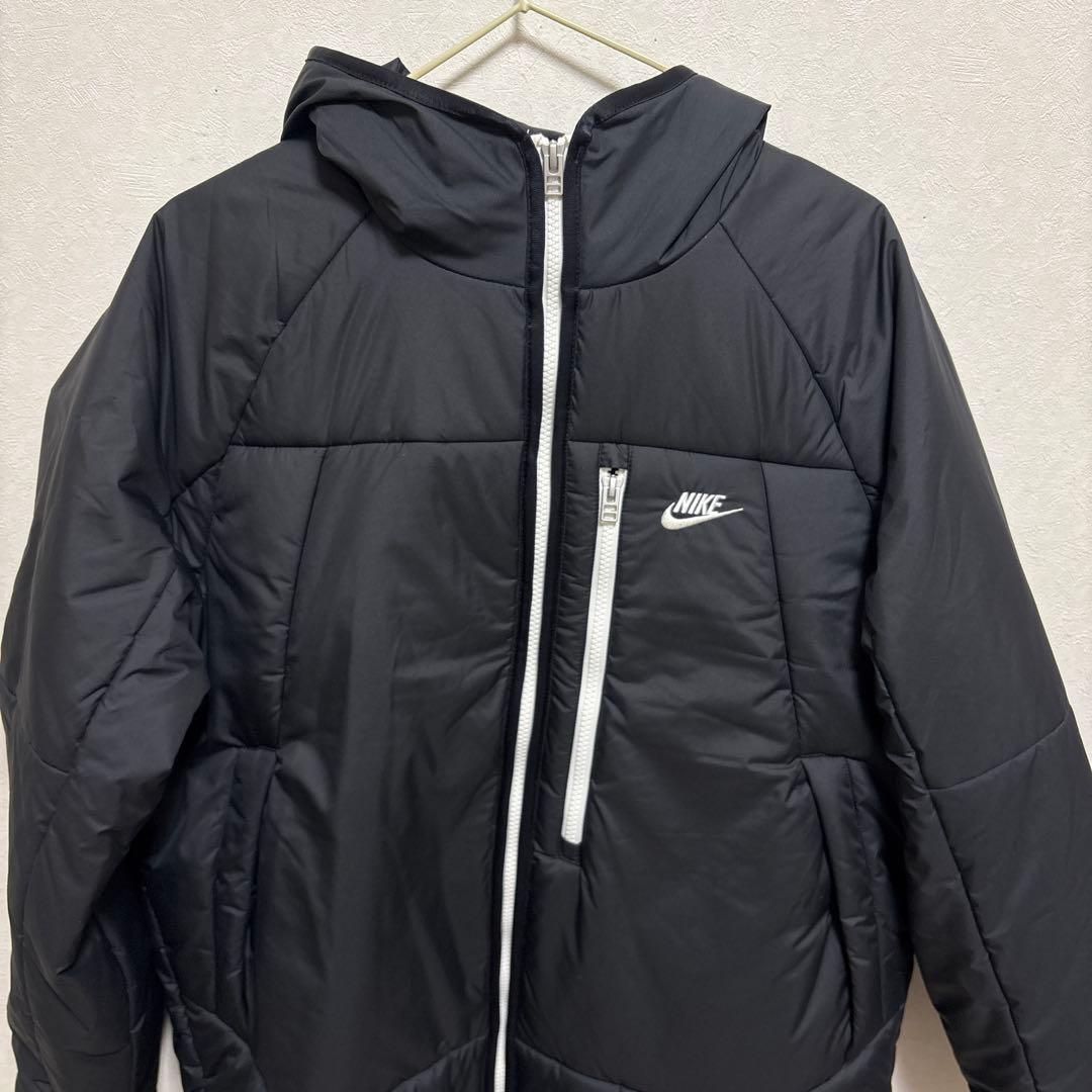 Nike ブラック ベンチコート Therma-FIT