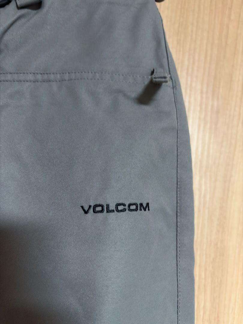 VOLCOM スノーボードパンツ グレー