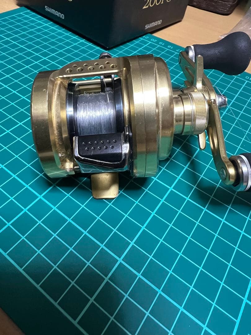 SHIMANO OCEA CONQUEST 200PG ゴールド