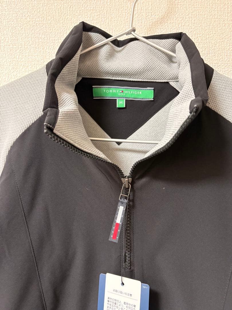 【新品】値下げ‼️ゴルフウェア　  ジャケット Mサイズ