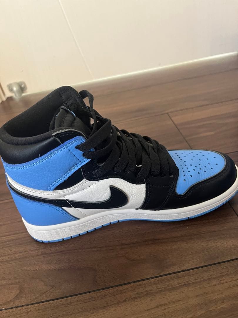 NIKE Air Jordan 1 ユニバーシティブルー