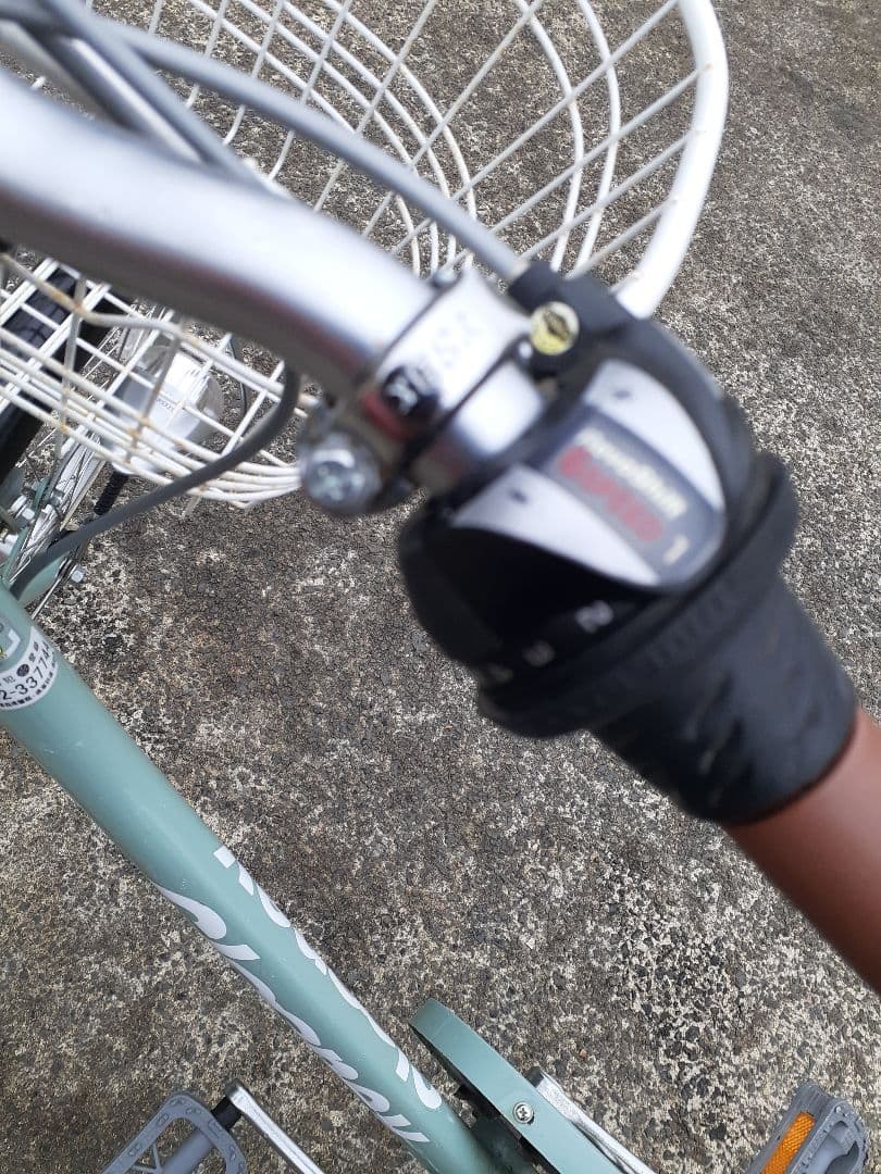 24インチ6段変速式自転車ジュニア美品青森手渡し限定