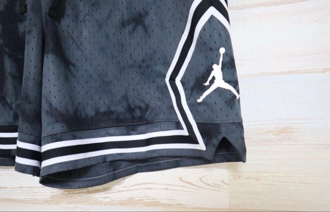 NIKE ナイキ　JORDAN ジョーダン　ダイヤモンド ショートパンツ