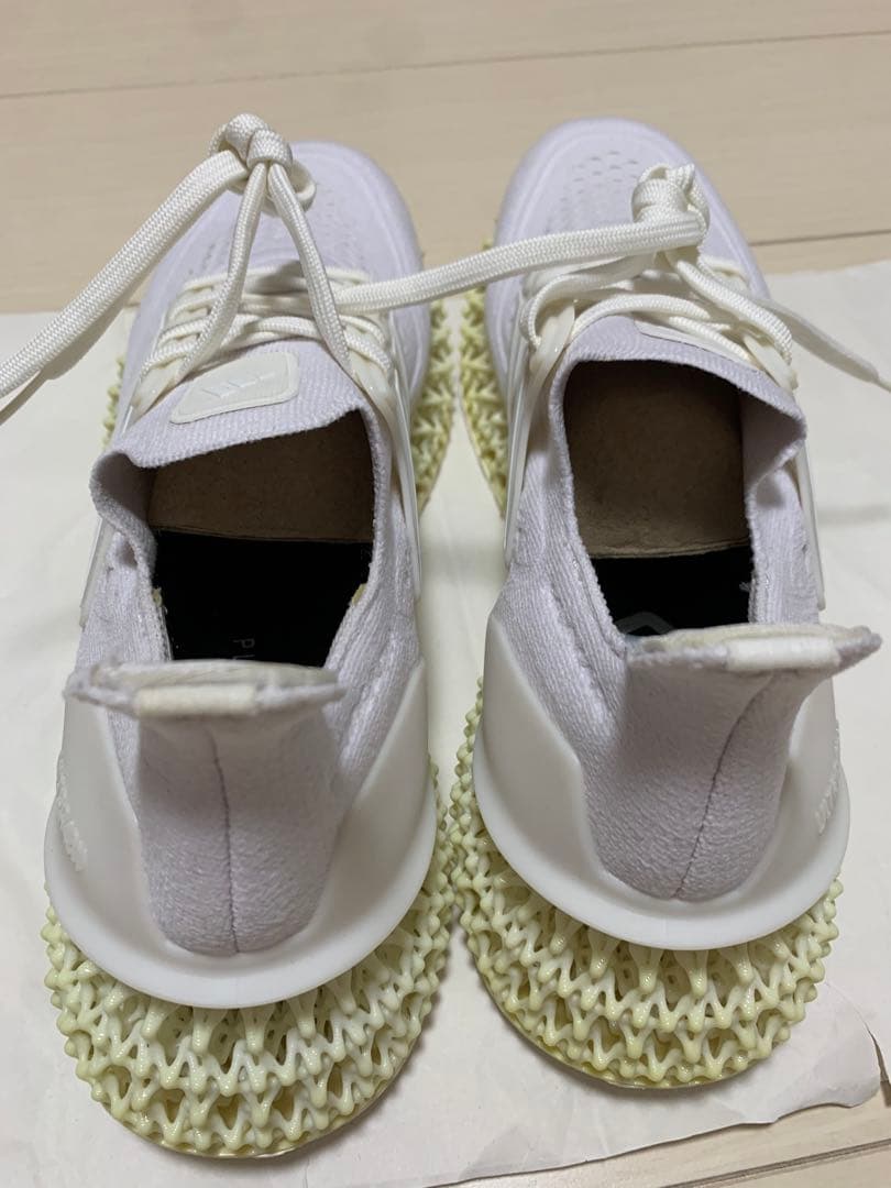 スパイク・シューズ adidas HP7598 ULTRA 4DFWD