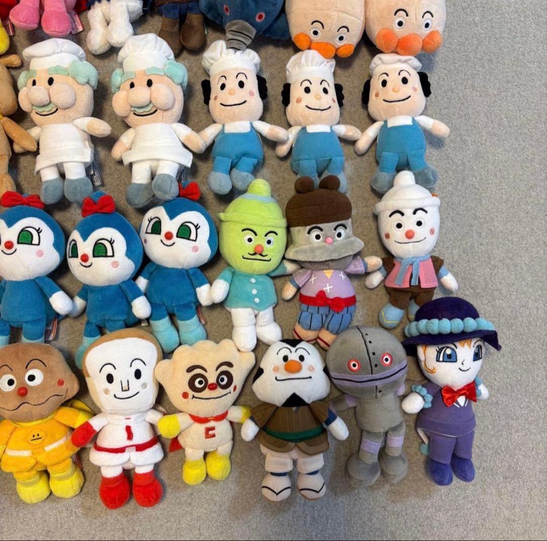 アンパンマン　ぬいぐるみ　まとめ売り　50点