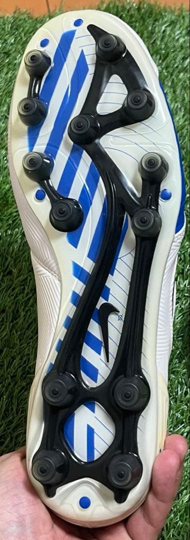 激レア！新品！NIKE TOTAL90 ナイキ トータル90 レーザー2