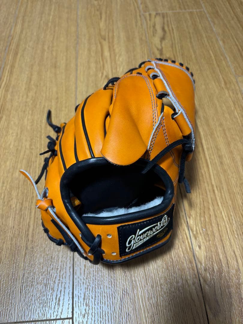 Gloveworks 投手用　硬式用　グローブ
