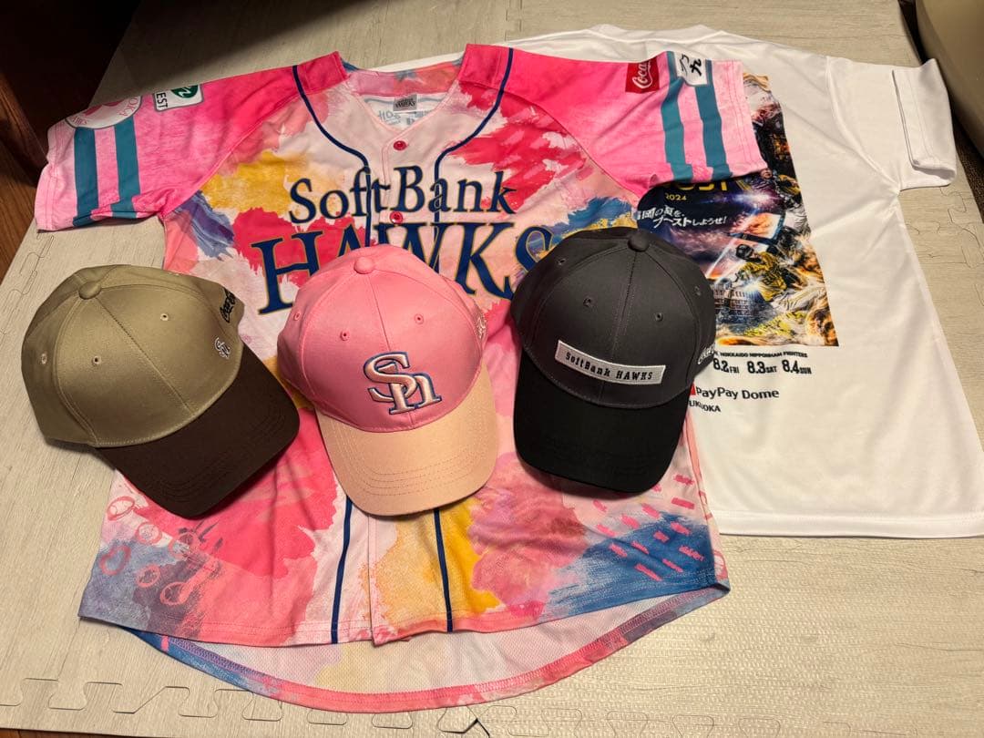 ソフトバンクホークス ユニフォーム&Tシャツ＋キャップ 3つセット