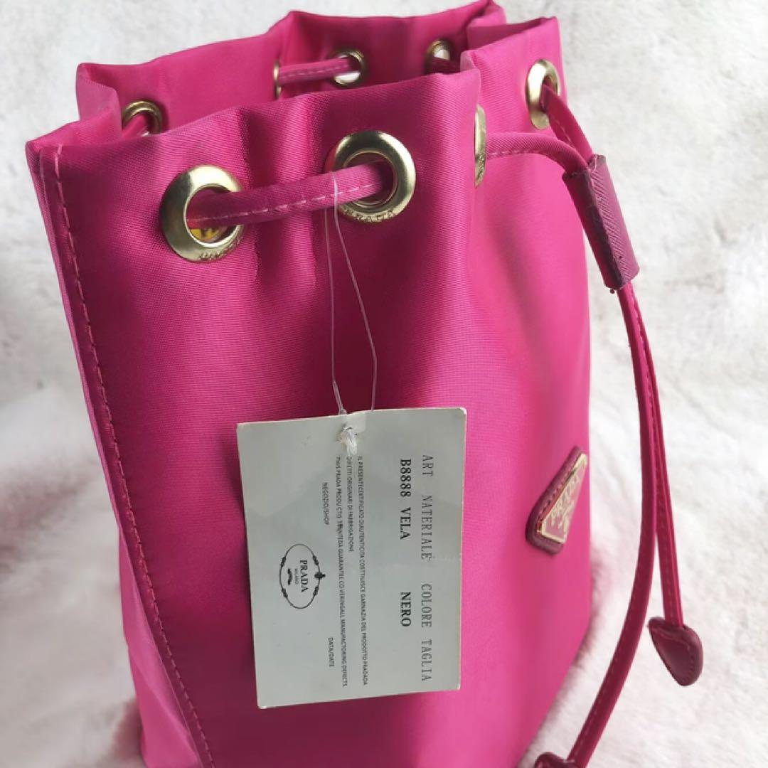 PRADA ノベルティ 巾着型 ナイロン ポーチ ピンク