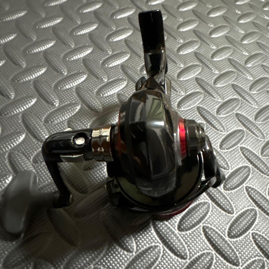 美品 DAIWA 23CYGNUS 2500XH-LBD スピニングリール